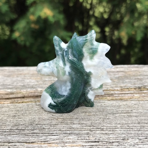 Unicorn Carving - Picture 3 of 3